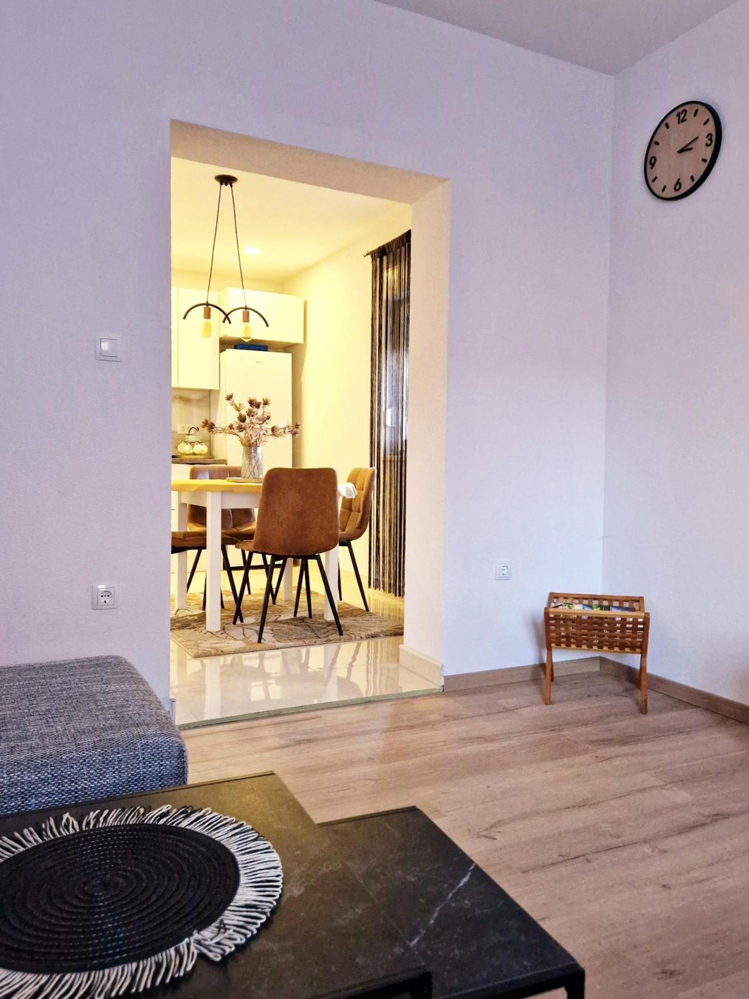 2 Bedroom Apartment Ljubica 锡尼 外观 照片