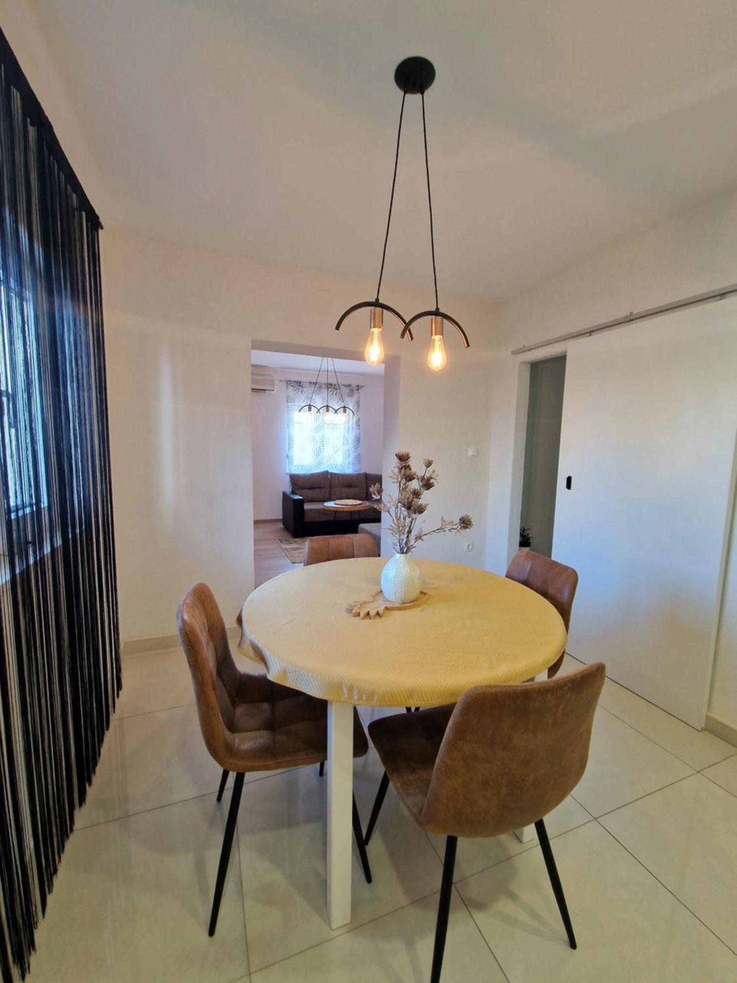 2 Bedroom Apartment Ljubica 锡尼 外观 照片