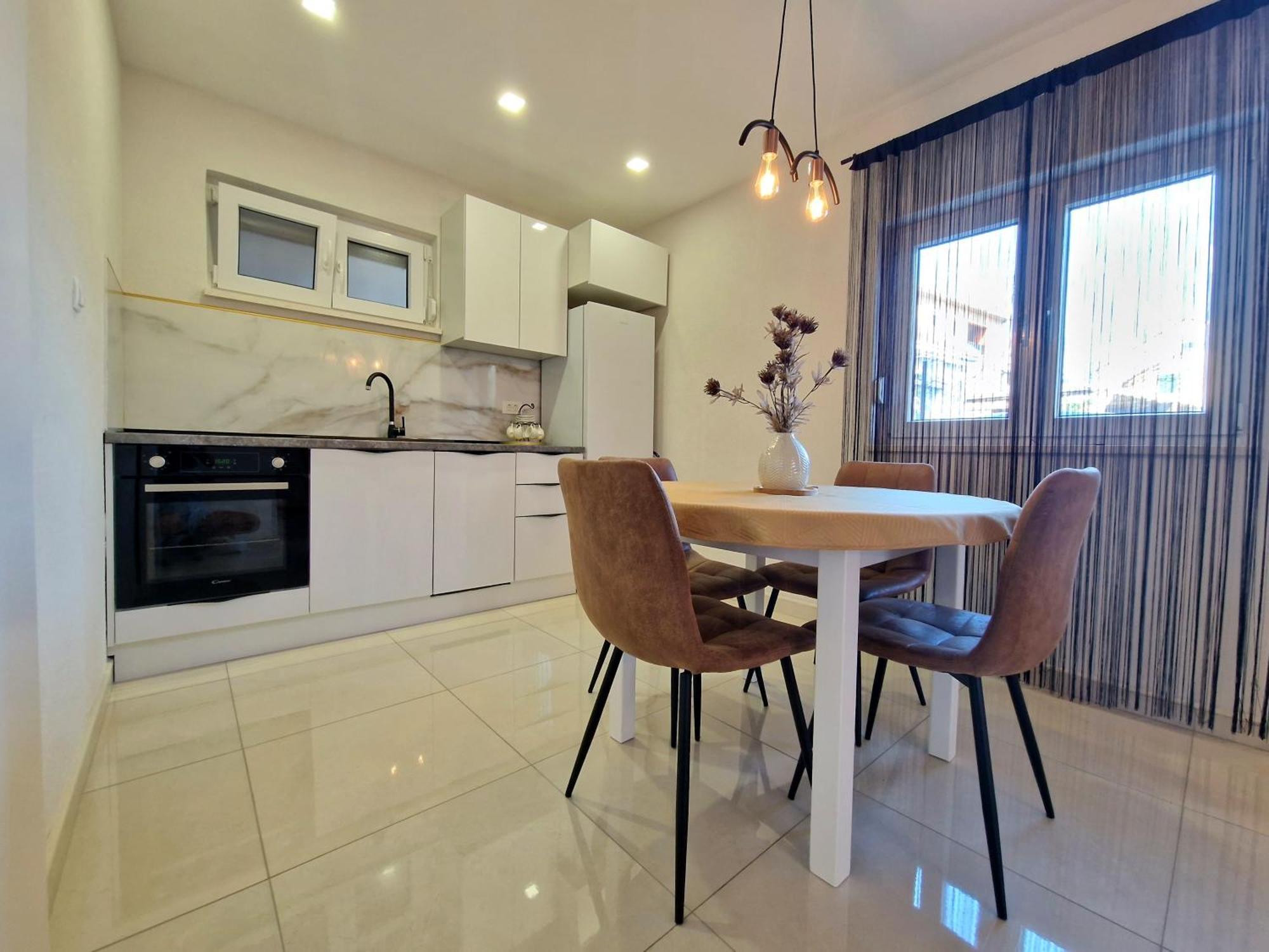 2 Bedroom Apartment Ljubica 锡尼 外观 照片